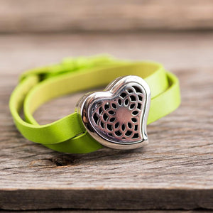 Metal Wrap Style Diffuser Bracelet - Heart (Green)